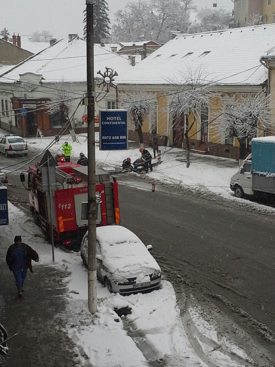 leszakadt oszlop2