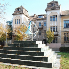 Pszeudoszféra.jpg
