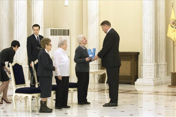 iohannis1.jpg